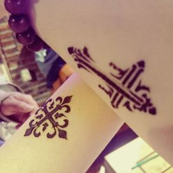 -鳌首刺青纹身 穿孔饰品店