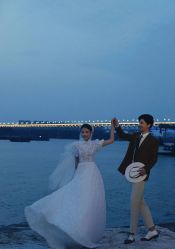 -蒙太奇婚纱摄影(万达店)