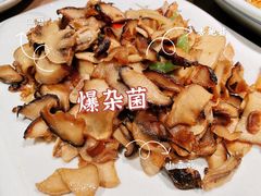 -周家二小姐的菜·扬州菜·香炒蟹·狮子头(江都金鹰店)