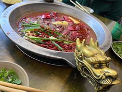 -黄潇洒老火锅(九眼桥宏济巷店)