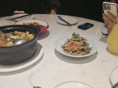 -峨嵋小镇·川菜(勒泰中心店)
