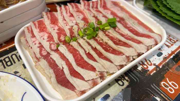 大牛烤肉-"在抖音关注很久了的一个博主 说话特逗 一.