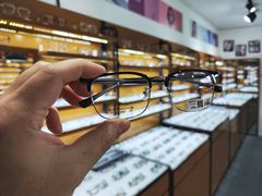 -罗伯特眼镜·蔡司官方授权(罗湖国贸店)