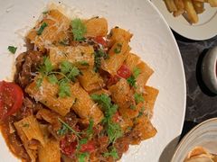 -LESCEDARS Brasserie Bistro香柏树