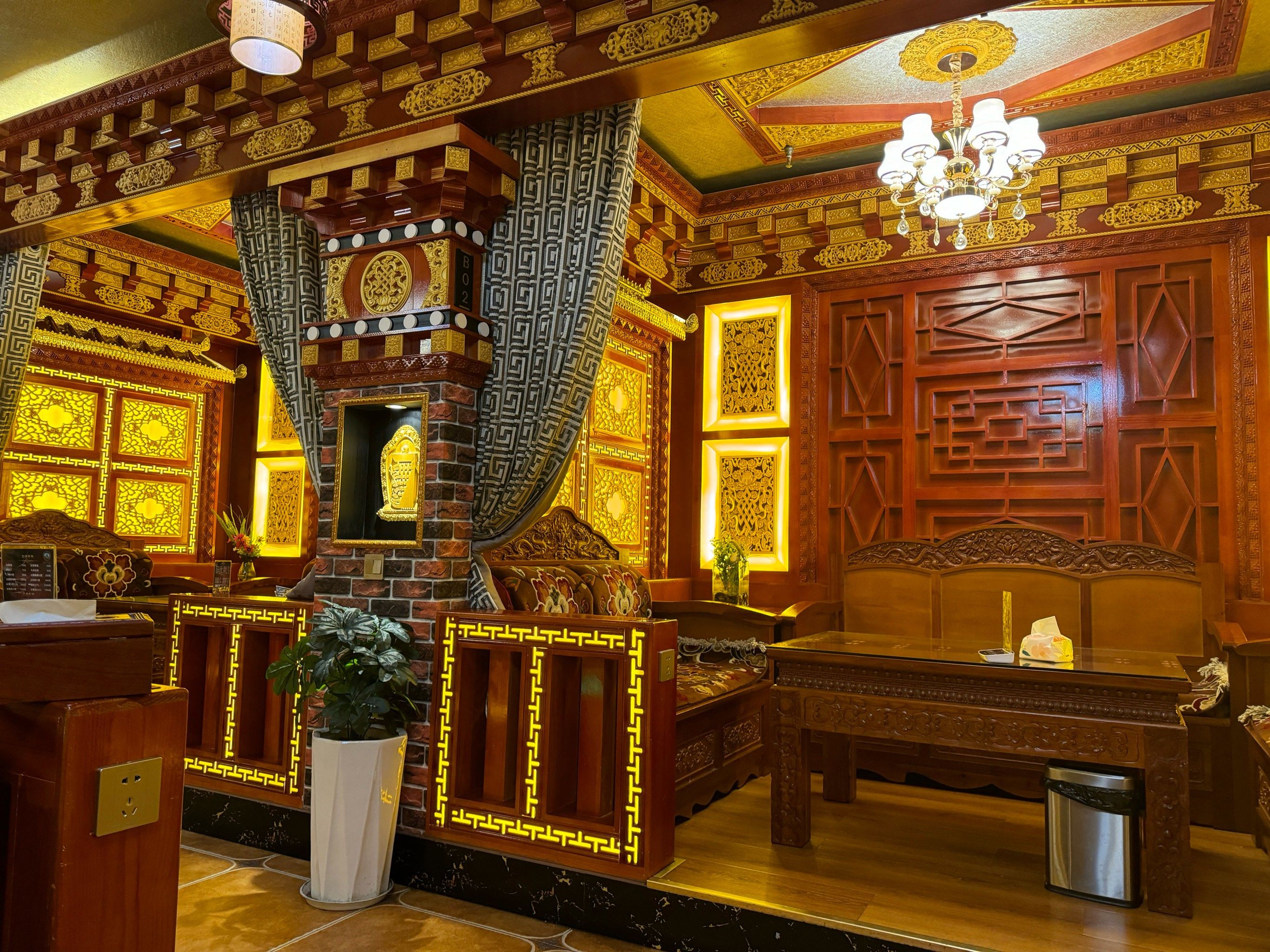 想喝个牦牛酸奶,发现了一家宝藏餐厅