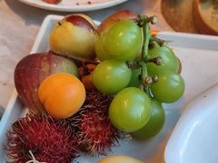 -雍容荟帝王蟹活龙虾展台自助(IFS黑金店)