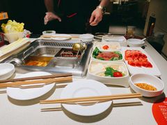 -海底捞火锅鲜切牛肉主题店(长寿路店)
