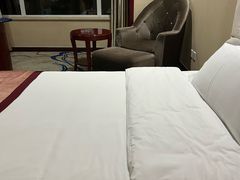 -兴芮温泉度假区