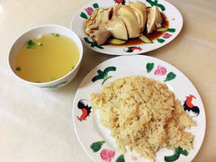 鸡腿饭+菜-威南记鸡饭餐室