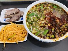 -吾穆勒蓬灰牛肉面·清真(中海河山郡店)