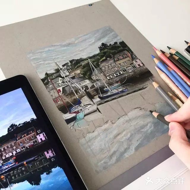 没想到彩铅画风景也能有这样效果！