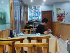 大堂-天伦海鲜·老味道·青岛菜(栈桥天主教堂店)
