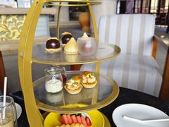 -亚龙湾喜来登·美景台大堂吧