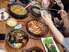 -百年石锅饭·朝鲜族传统民餐