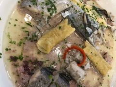 -侬佳蒸菜馆(听潮店)