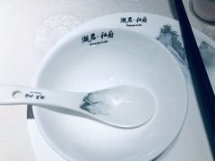 餐具摆设-湘君私厨.16年湘菜店(金匙望湖店)