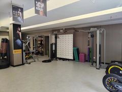 -琪航健身工作室(杨高南路地铁站店)
