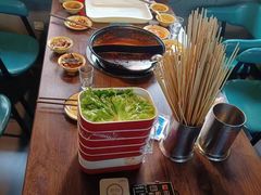 -签多多串串香火锅