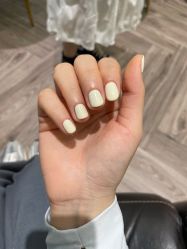 -花岐款式专研健康美甲沙龙