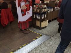 iphone_upload_pic-星巴克(上海虹桥站2A检票口)