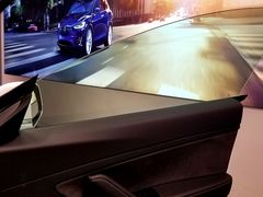 -TESLA 特斯拉(上海太古汇体验店)