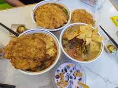 -弘束束柳州深巷螺蛳粉(珠江路店)