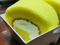 蛋糕体+奶油+榴莲奶冻-BreadTalk面包新语·烘焙蛋糕(高德置地春广场店)
