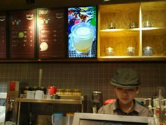 -皇冠幸福里动物奶油生日蛋糕(石桥店)