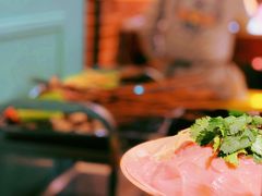 -钢管厂五区小郡肝串串香(奥克斯广场锦城万达店)