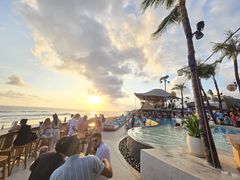 -FINNS Beach Club