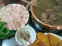 -银同牦牛肉火锅