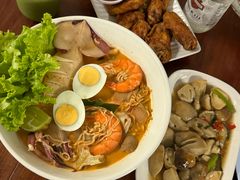 -Kat's Kitchen