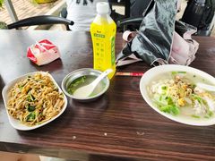 -老何家后安粉·糟粕醋海鲜火锅(三亚湾椰梦长廊店)
