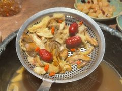 -蘑界·野生菌火锅(深业上城店)