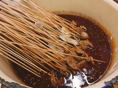 -拈签一笑黄牛肉辣卤串串
