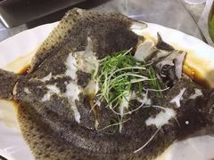 -四川小胡子海鲜(丁村万人海鲜广场店)