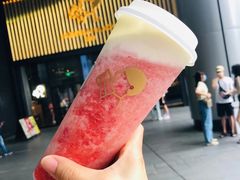 芝芝莓莓桃-喜茶(贵阳国贸逸天城店)