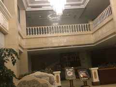 -维也纳酒店(深圳国际会展中心沙井上南店)