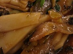 -蔼若春.传承三十年云南菜(金碧公园店)