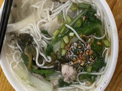 -灵山卢梅燕粉店