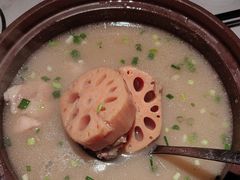 -小凤庭·地道湖北菜武昌鱼·藕汤(38年黄鹤楼店)