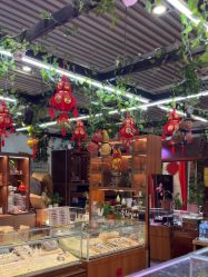 -灵彩珠宝(朗香街店)