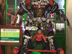 -亚马逊环球美食百汇(新城吾悦广场店)