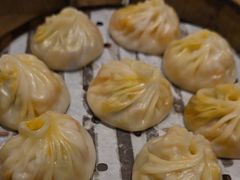 -馋三尺蟹粉小笼(人民广场店)