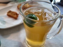 青桔冻饮-荣小馆(安达仕店)