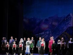 -交通银行前滩31演艺中心