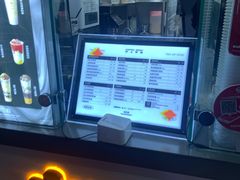 -沪上阿姨鲜果茶(世茂广场宽厚里店)