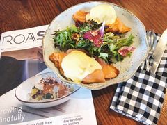 -ROAST coffee & eatery