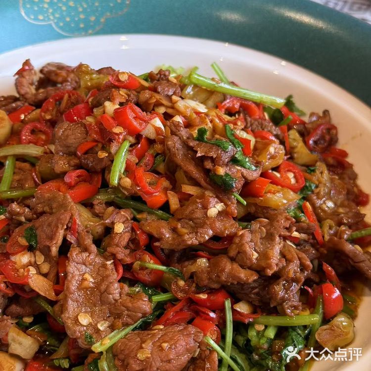 江西小炒凭‘致命辣’逆袭出圈!