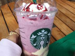 大杯夏莓意式奶冻星冰乐-星巴克(红房子店)